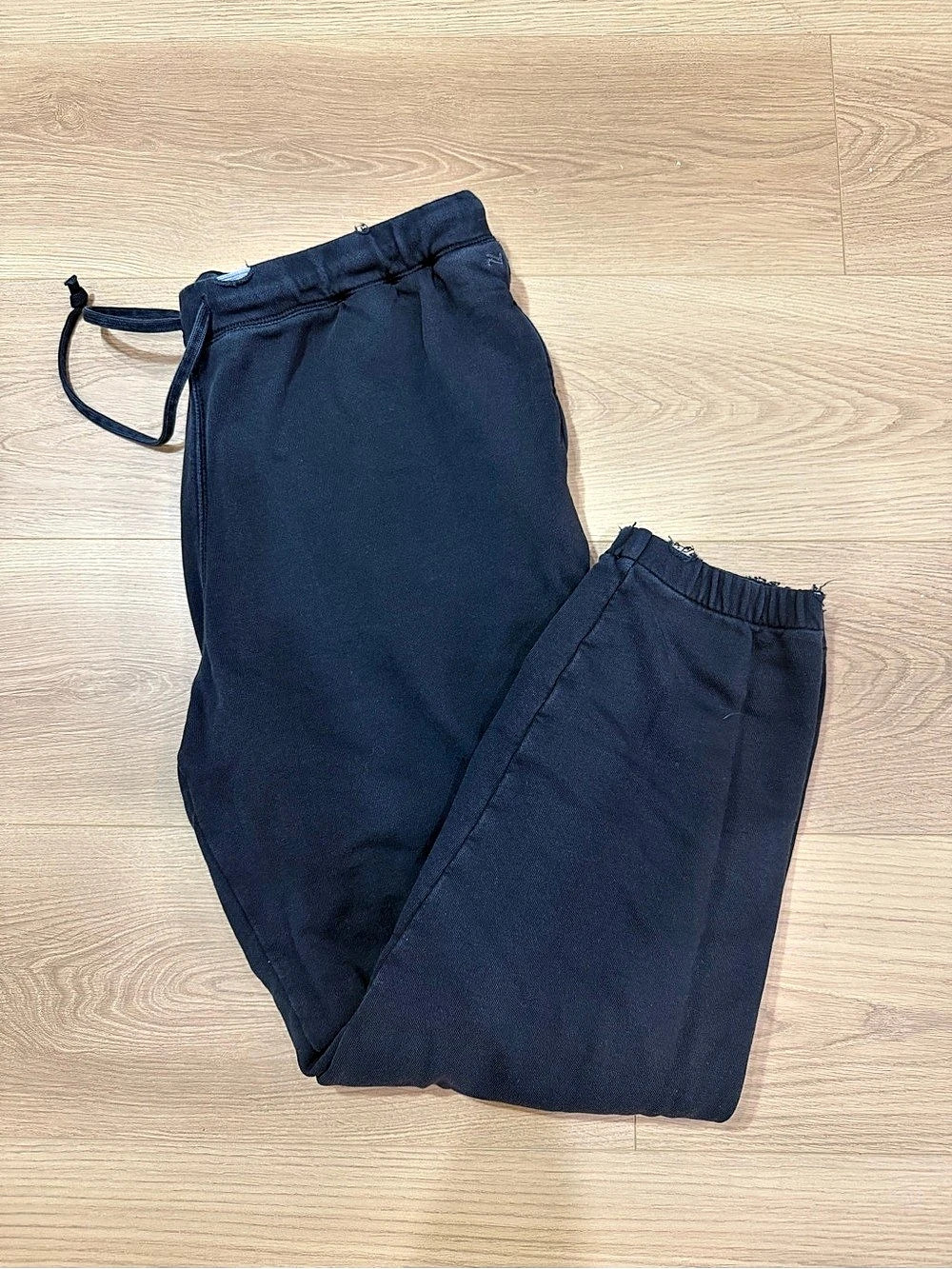 AE77 Jogger Pants